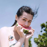 娱乐吃瓜头像女生动漫版,揭秘娱乐圈幕后故事
